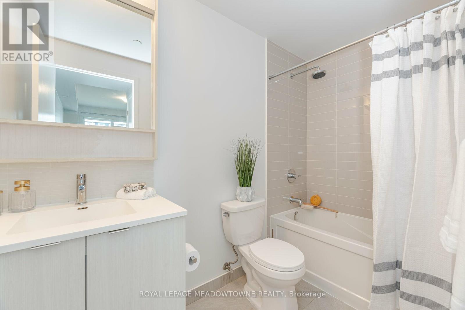 802 - 2560 Eglinton Avenue W, Mississauga, Ontario  L5M 0Y3 - Photo 24 - W12435672