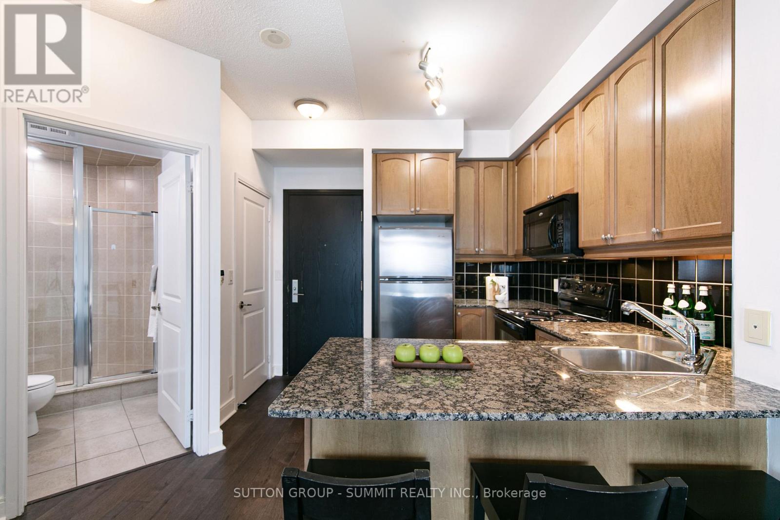 1202 - 80 Absolute Avenue, Mississauga, Ontario  L4Z 0A5 - Photo 12 - W12435677