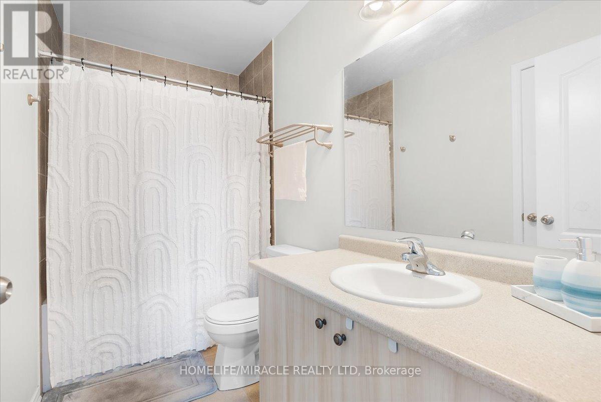 402 Dougall Avenue, Caledon, Ontario  L7C 2H1 - Photo 23 - W12435678