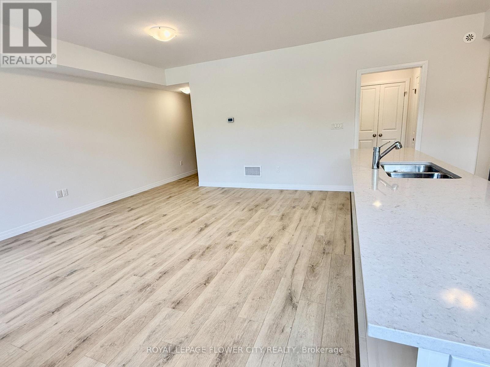 H079 - 44 Thatcher Drive, Guelph (Kortright East), Ontario  N1L 0R8 - Photo 11 - X12435603