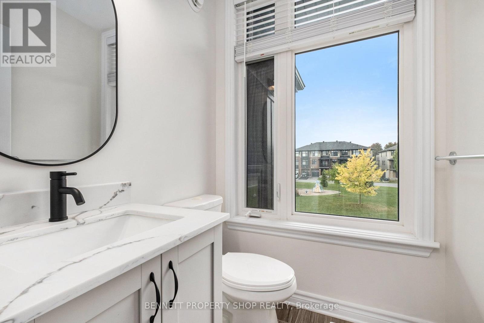 84 Gooseberry Place, Ottawa, Ontario  K2J 5Z6 - Photo 10 - X12435699