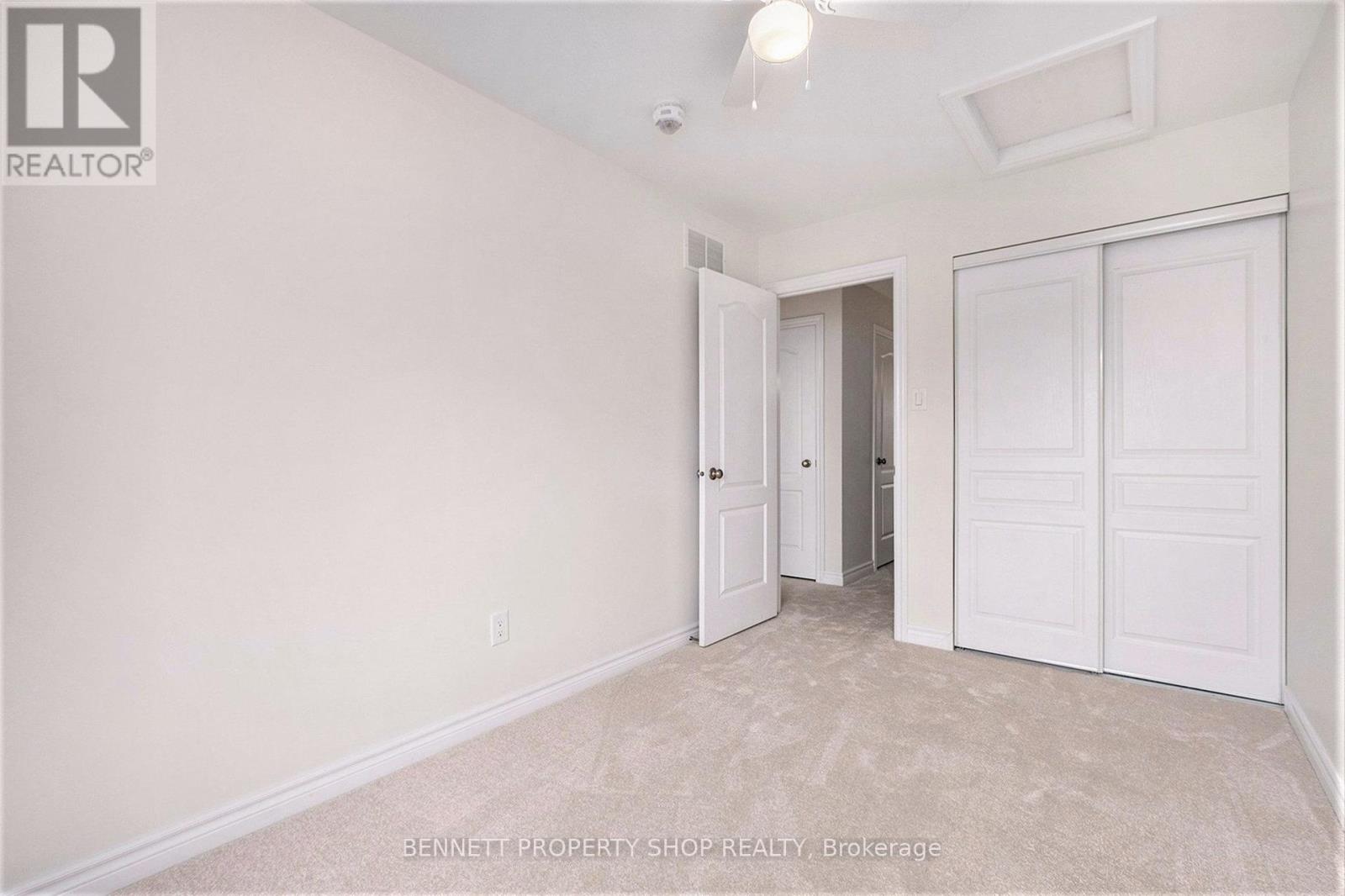 84 Gooseberry Place, Ottawa, Ontario  K2J 5Z6 - Photo 12 - X12435699