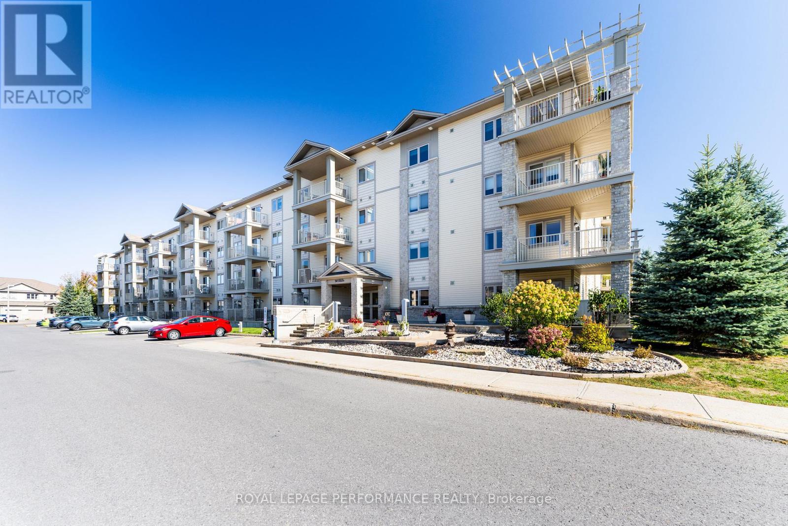 211 - 141 POTTS PRIVATE, Ottawa, Ontario