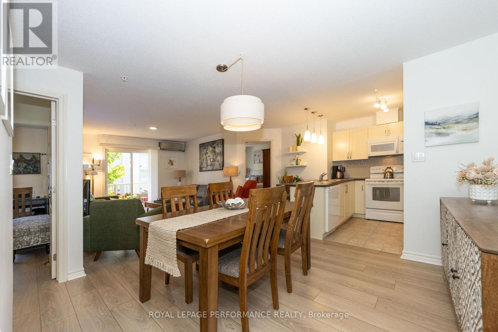 211 - 141 Potts Private, Ottawa, Ontario  K4A 0X9 - Photo 8 - X12435720