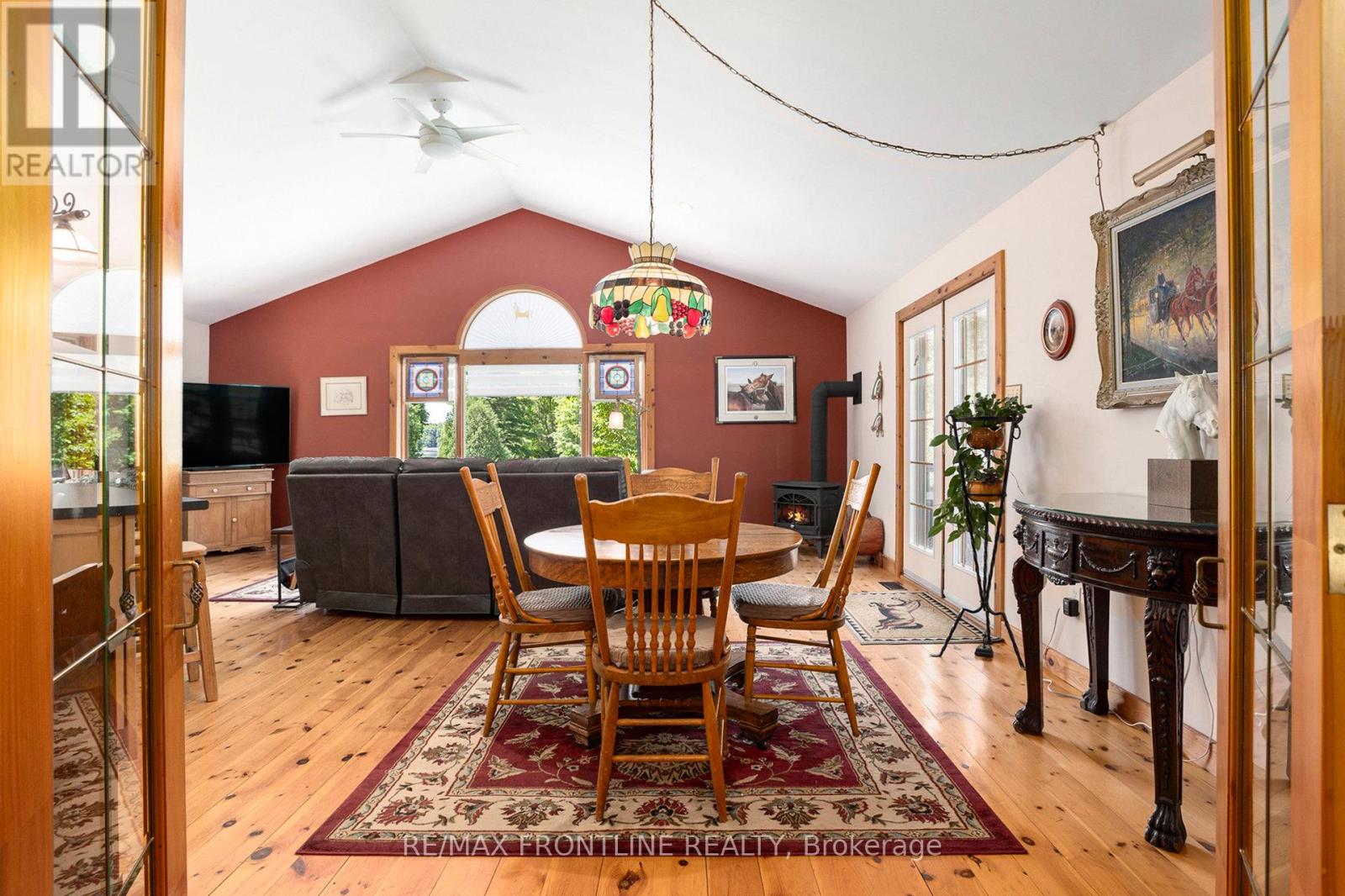 530 Miners Point Road, Tay Valley, Ontario  K7H 3C5 - Photo 11 - X12435687