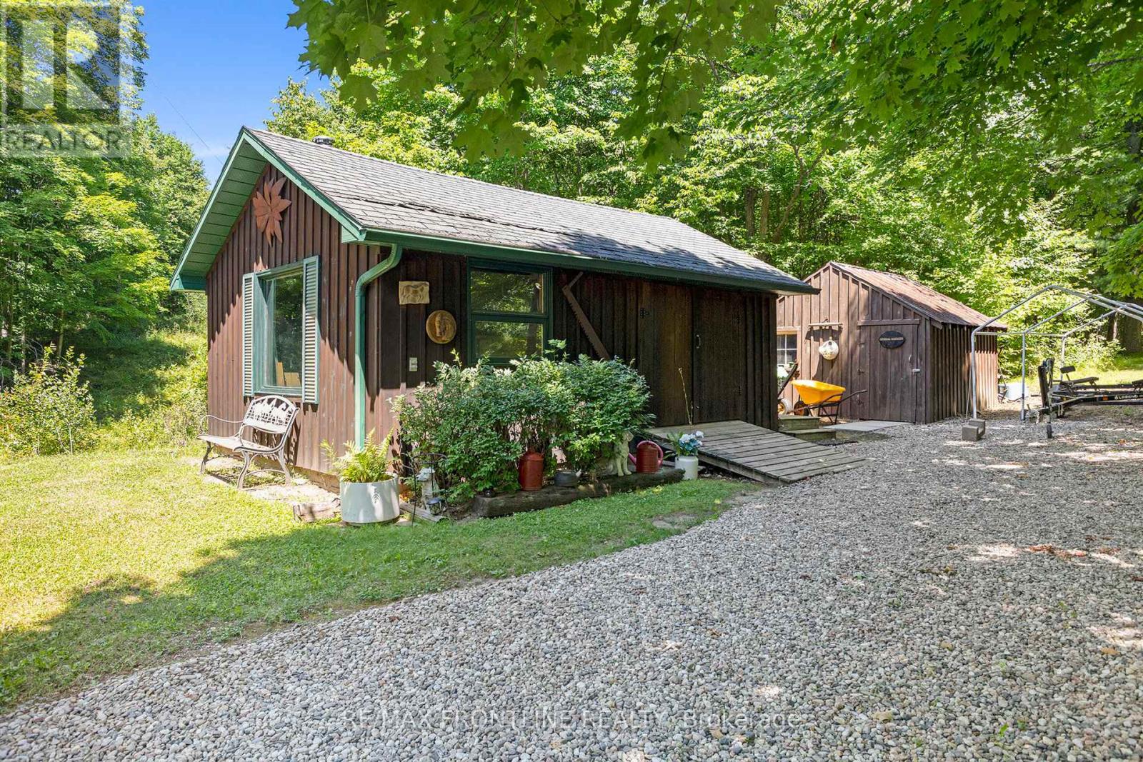 530 Miners Point Road, Tay Valley, Ontario  K7H 3C5 - Photo 5 - X12435687