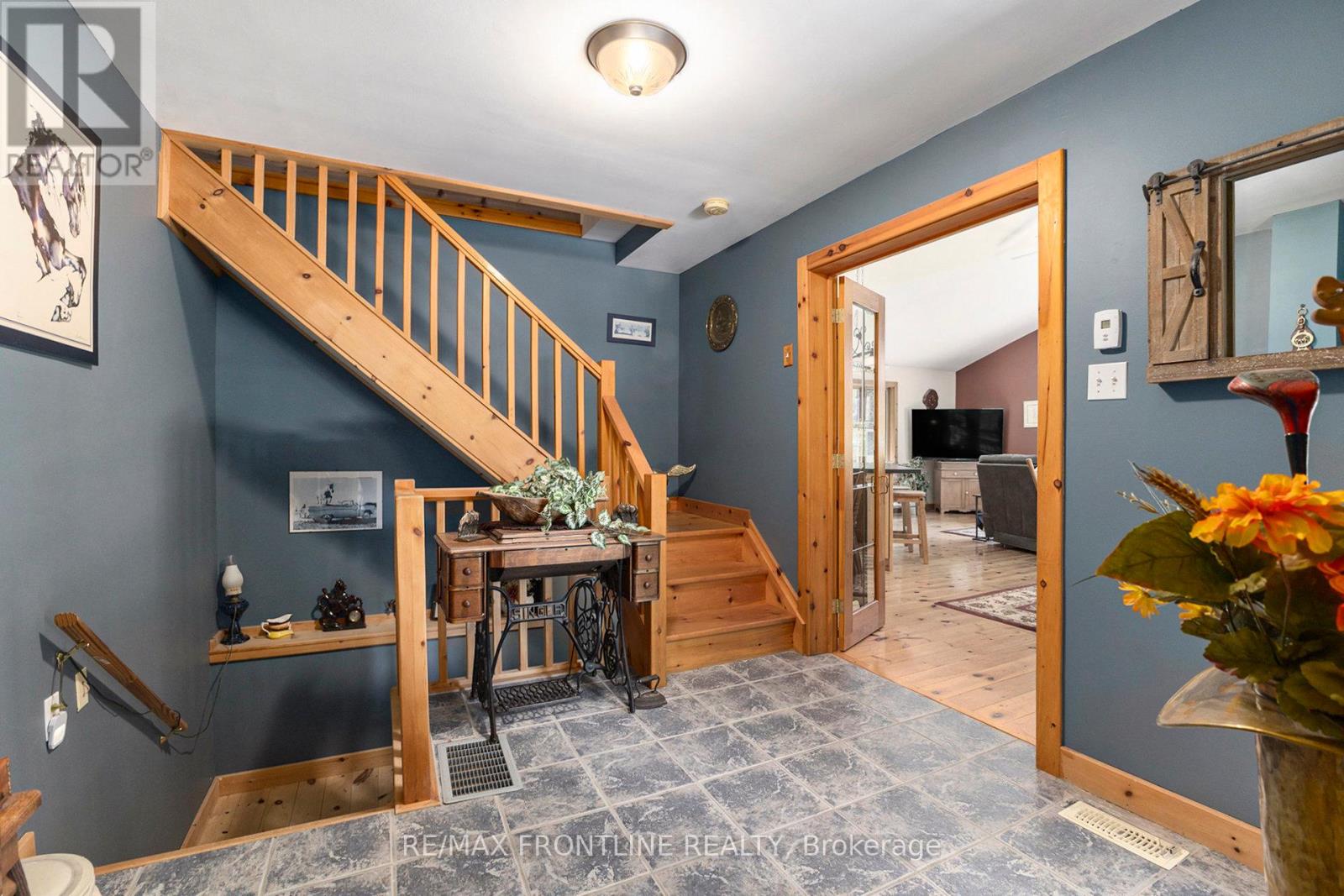 530 Miners Point Road, Tay Valley, Ontario  K7H 3C5 - Photo 7 - X12435687