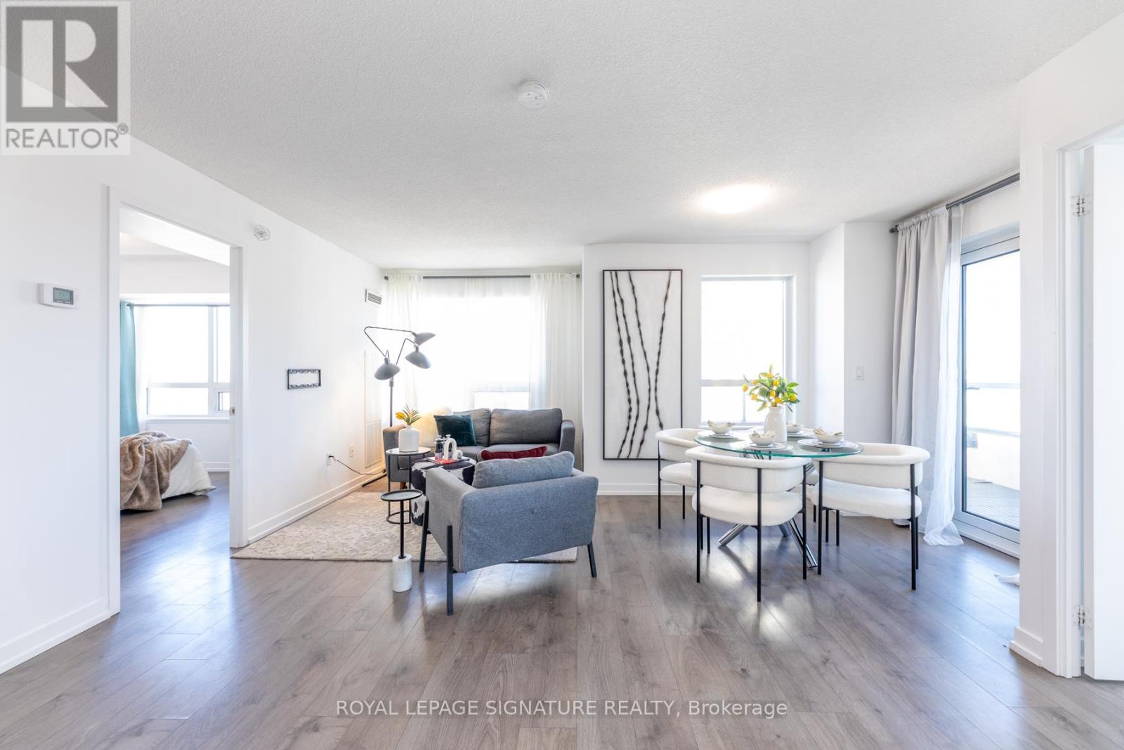 2201 - 1410 Dupont Street, Toronto, Ontario  M6H 0B6 - Photo 12 - W12435128