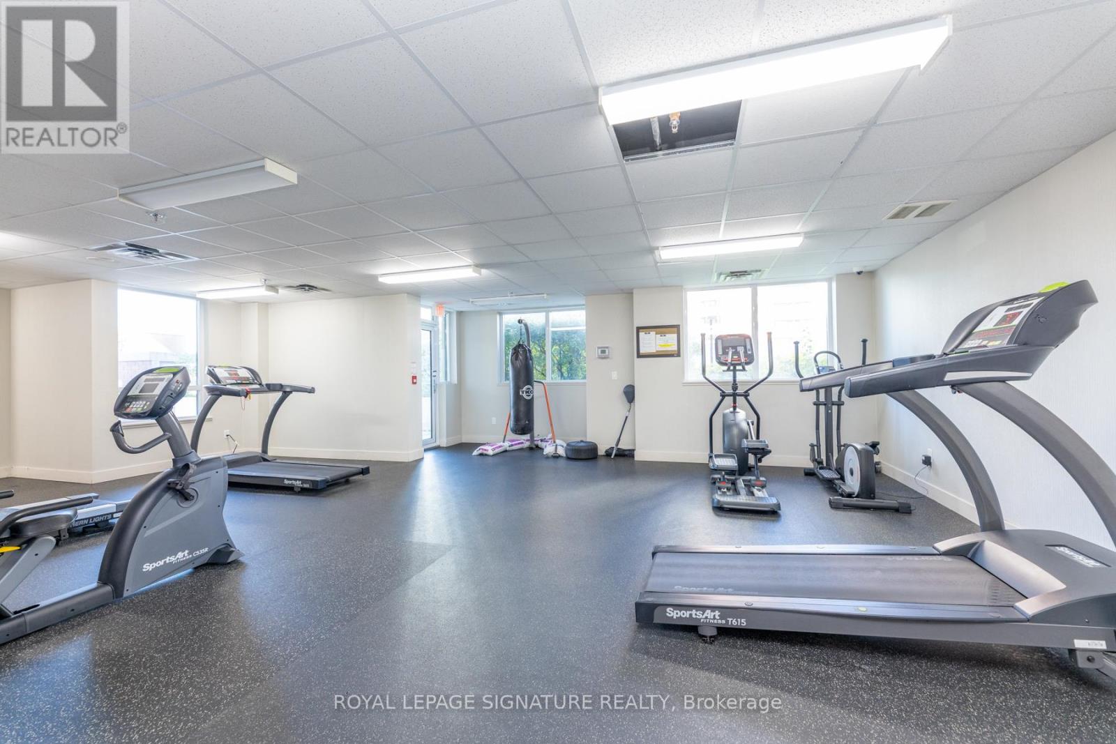 2201 - 1410 Dupont Street, Toronto, Ontario  M6H 0B6 - Photo 39 - W12435128