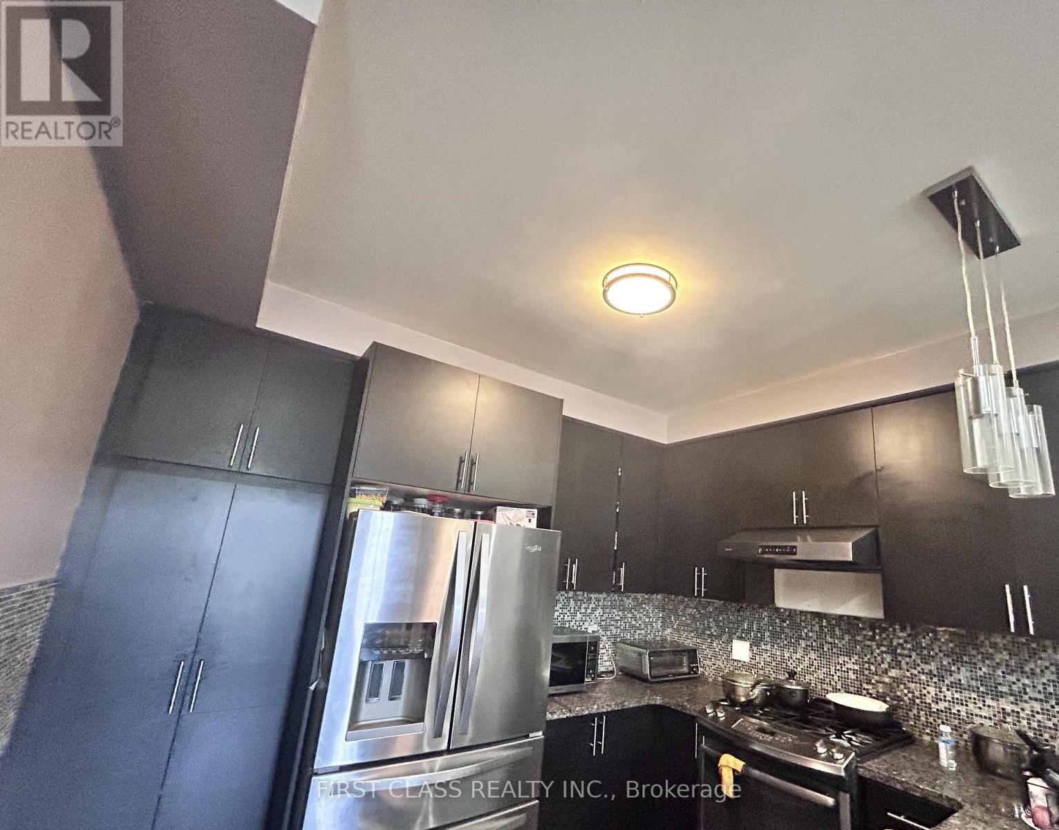 (Main) - 5355 Tenth Line W, Mississauga, Ontario  L5M 0V8 - Photo 3 - W12435595