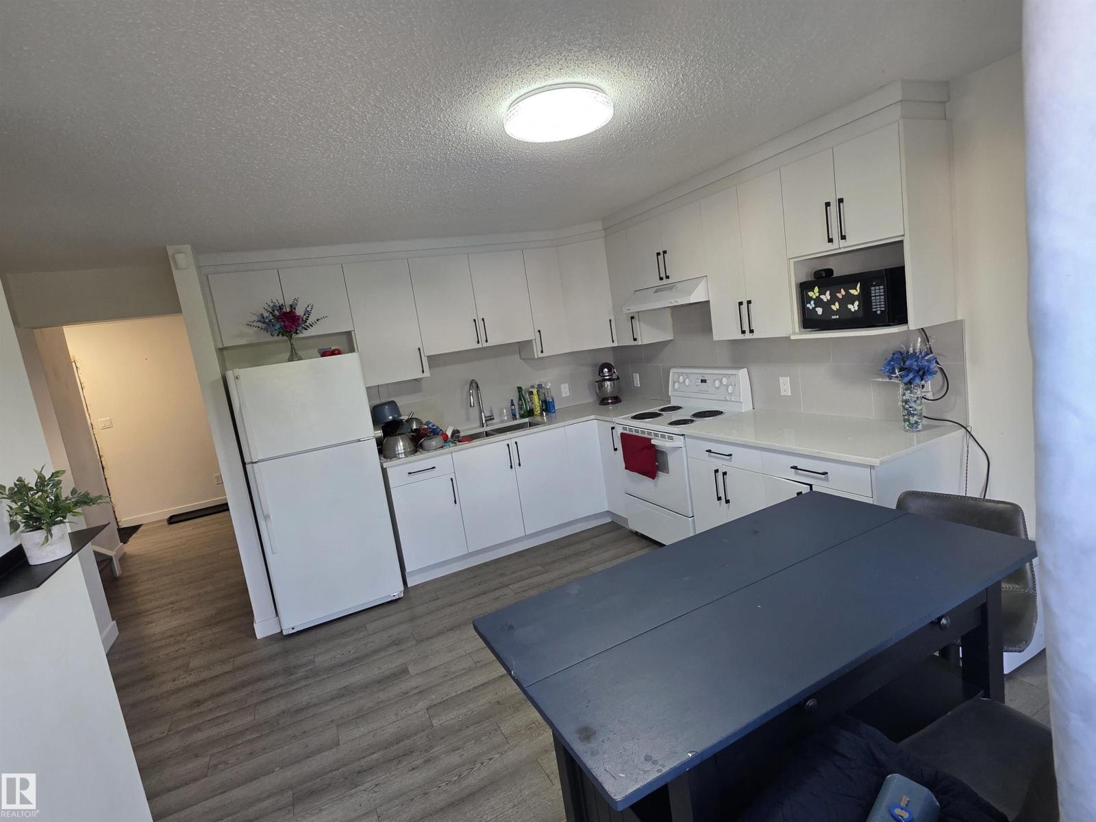 6340 34a Av Nw, Edmonton, Alberta  T6L 1E4 - Photo 6 - E4458781
