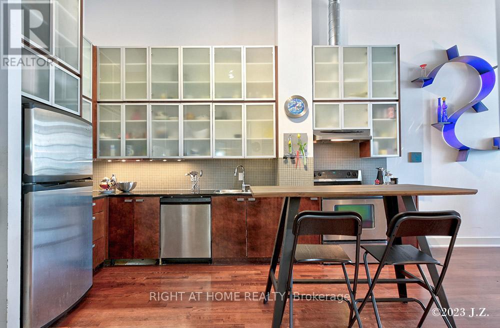 217 - 637 Lake Shore Boulevard W, Toronto, Ontario  M5V 1A8 - Photo 7 - C12435701
