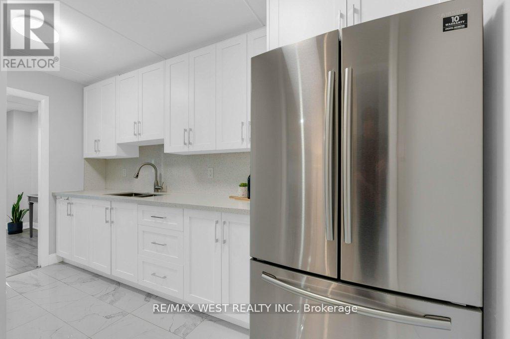 203 - 2 Glamorgan Avenue, Toronto, Ontario  M1P 2M8 - Photo 14 - E12435688