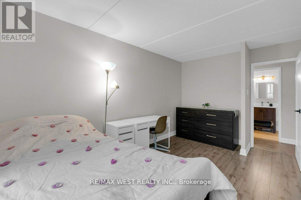 203 - 2 Glamorgan Avenue, Toronto, Ontario  M1P 2M8 - Photo 19 - E12435688