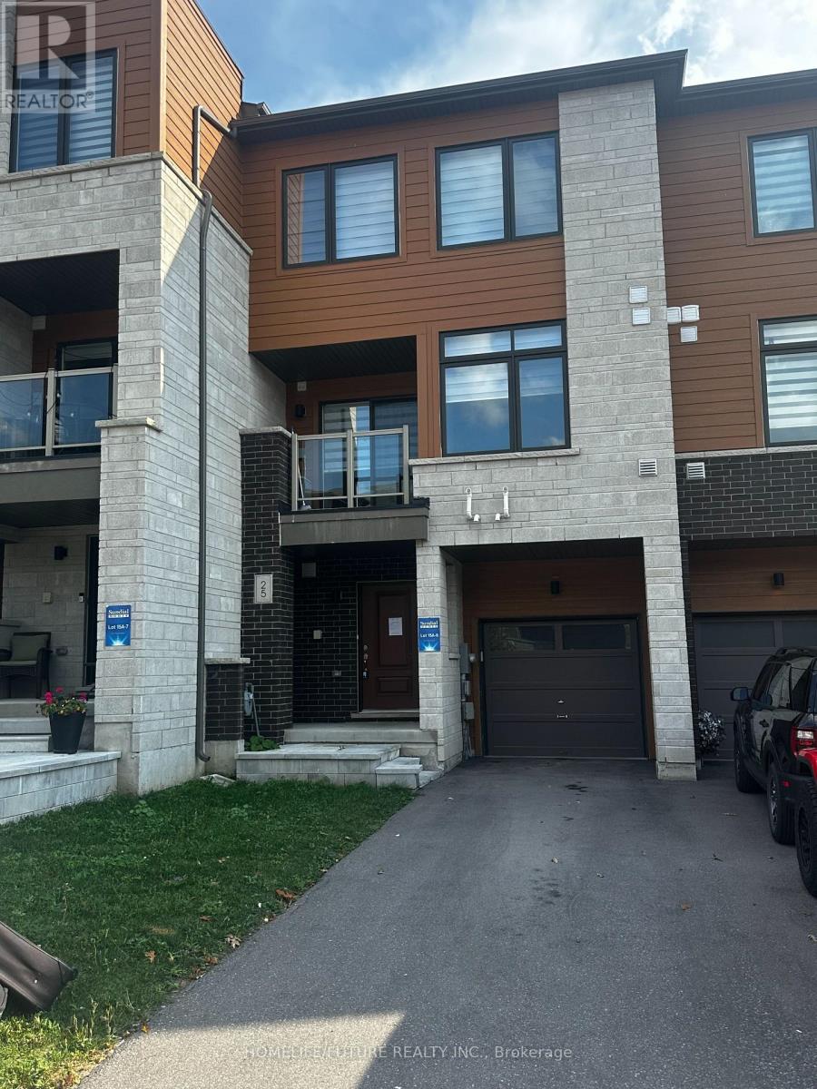 25 DELANO WAY, Newmarket, Ontario