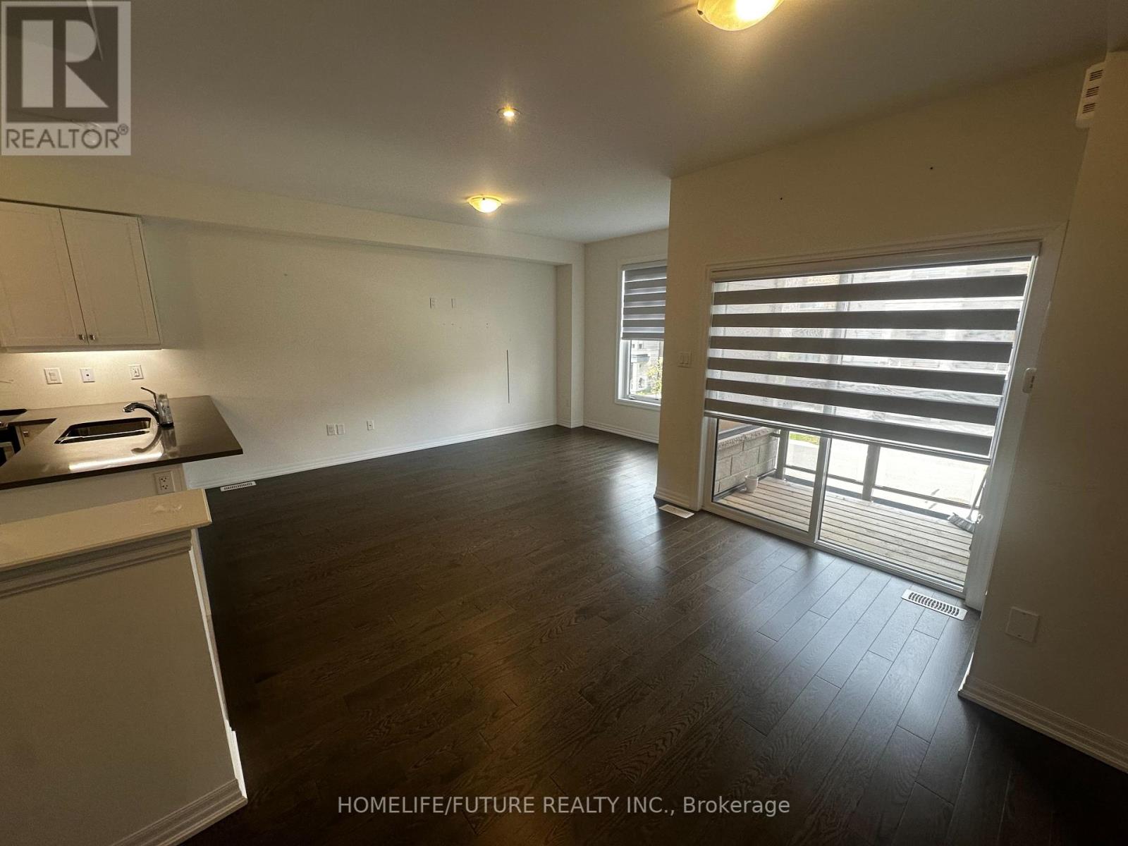 25 Delano Way, Newmarket, Ontario  L3X 0L4 - Photo 5 - N12435710