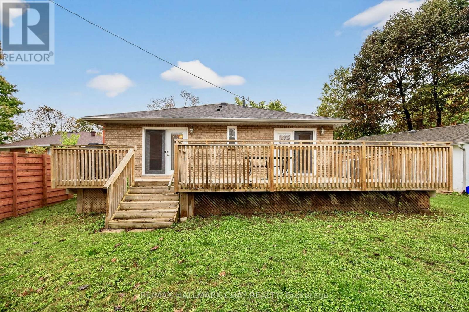 29 Oakley Park Square, Barrie, Ontario  L4M 2K2 - Photo 38 - S12435703