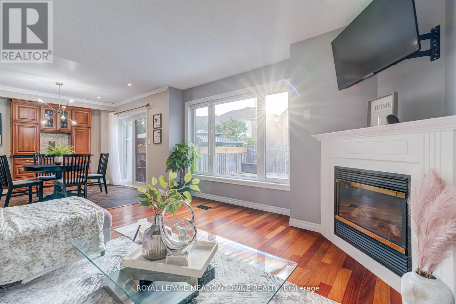 3339 Cactus Gate, Mississauga, Ontario  L5N 8A5 - Photo 18 - W12435684