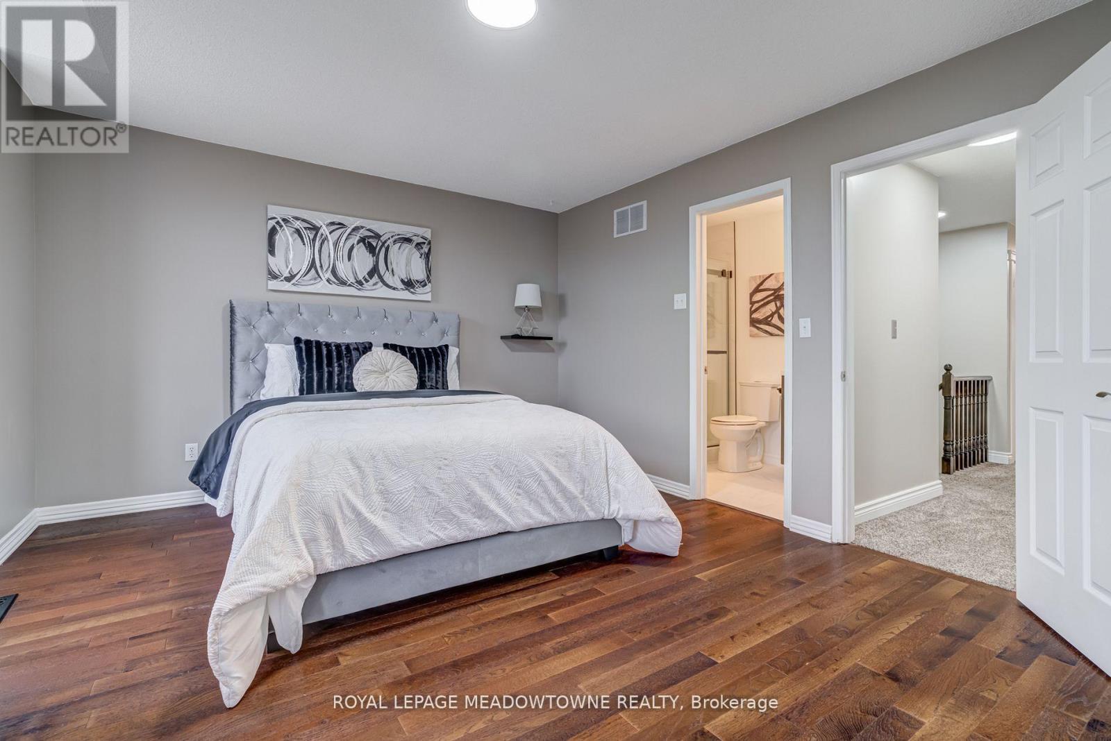 3339 Cactus Gate, Mississauga, Ontario  L5N 8A5 - Photo 31 - W12435684