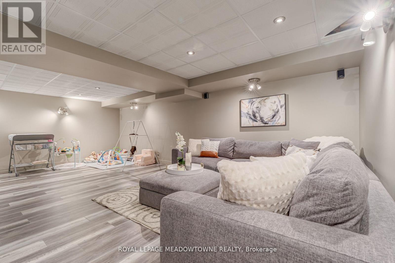 3339 Cactus Gate, Mississauga, Ontario  L5N 8A5 - Photo 37 - W12435684