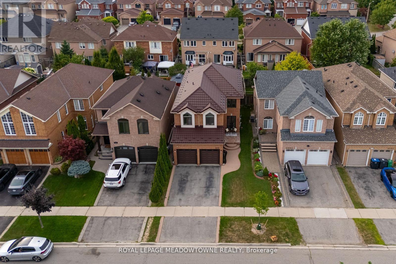 3339 Cactus Gate, Mississauga, Ontario  L5N 8A5 - Photo 42 - W12435684