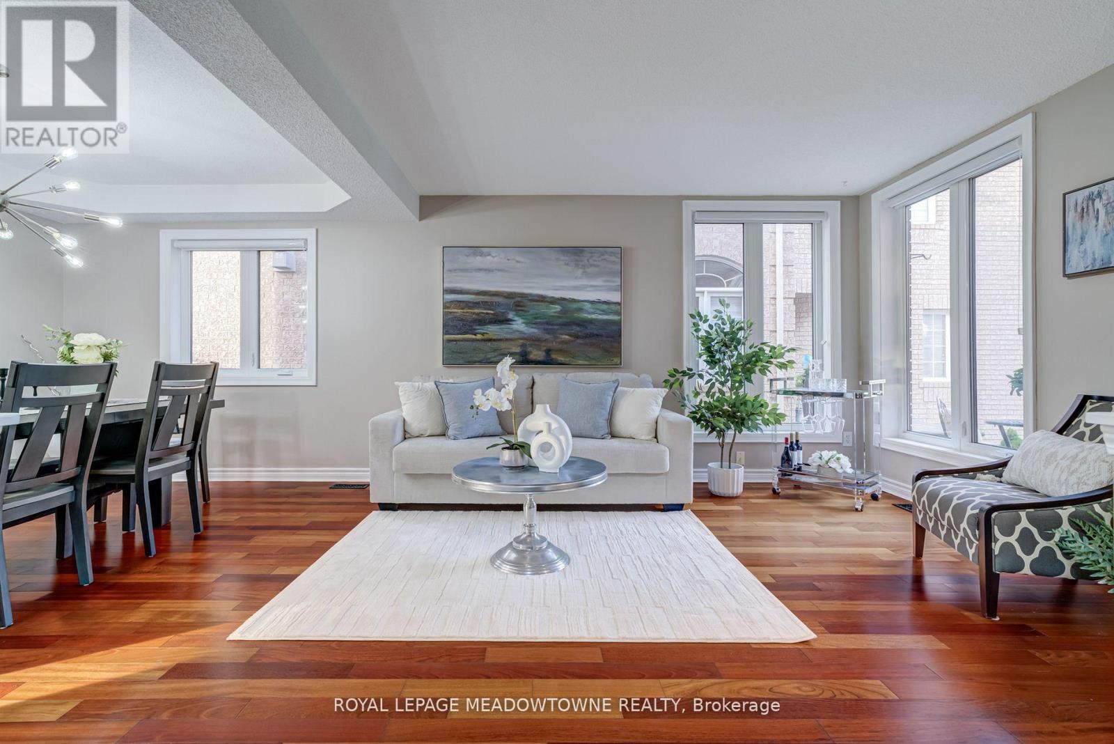 3339 Cactus Gate, Mississauga, Ontario  L5N 8A5 - Photo 5 - W12435684