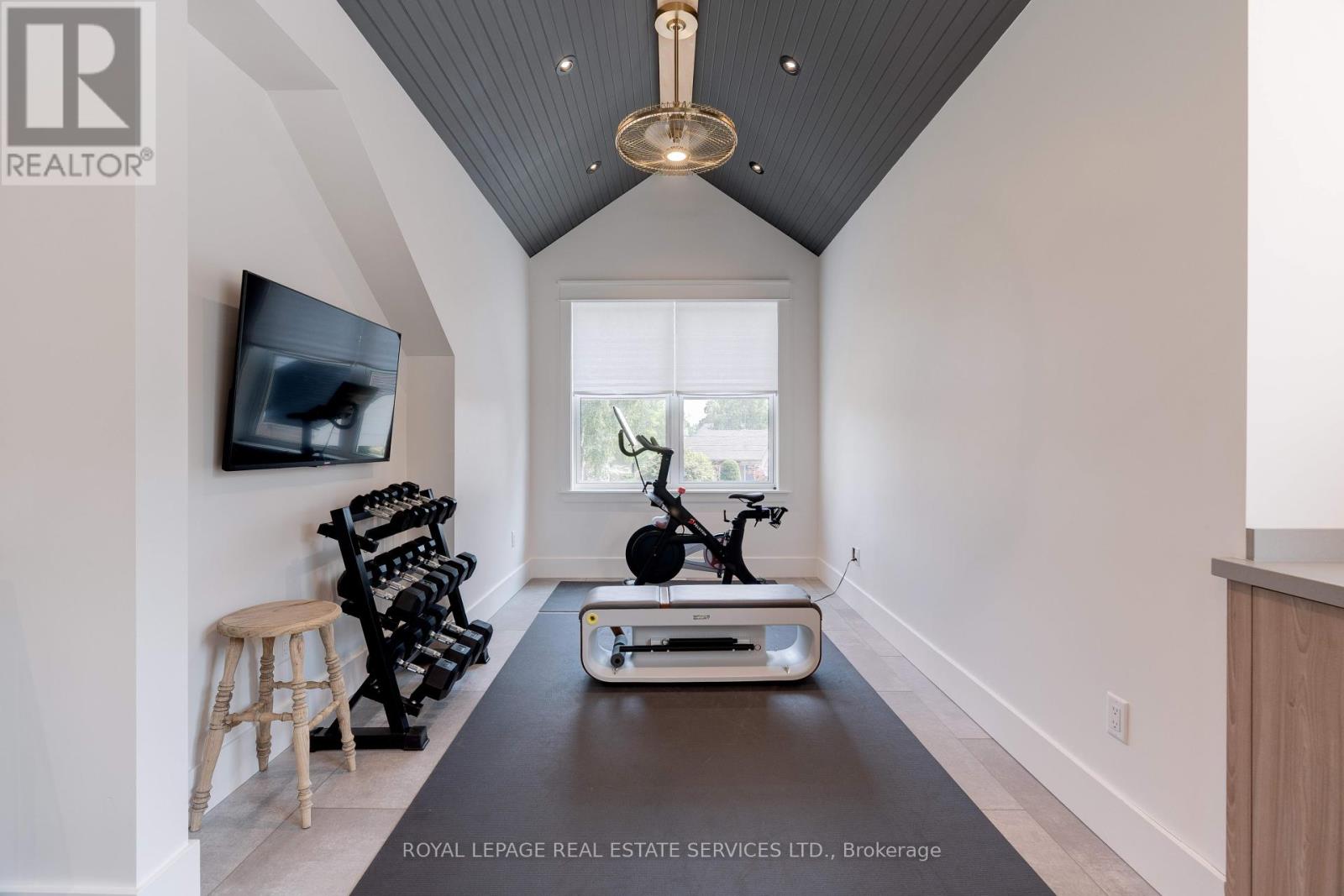 41 Fairwood Place E, Burlington, Ontario  L7T 2B7 - Photo 46 - W12435690