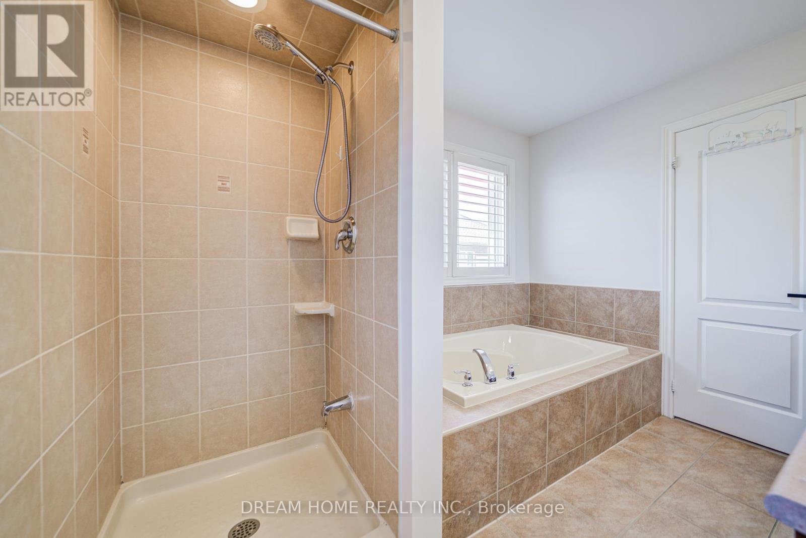 3519 Trilogy Trail, Mississauga, Ontario  L5M 7Y1 - Photo 22 - W12435692