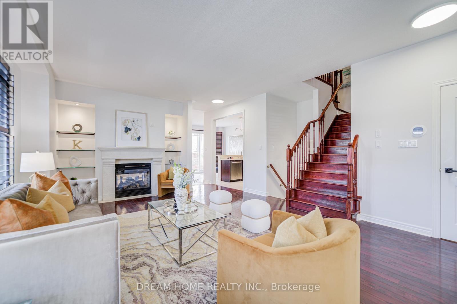 3519 Trilogy Trail, Mississauga, Ontario  L5M 7Y1 - Photo 4 - W12435692