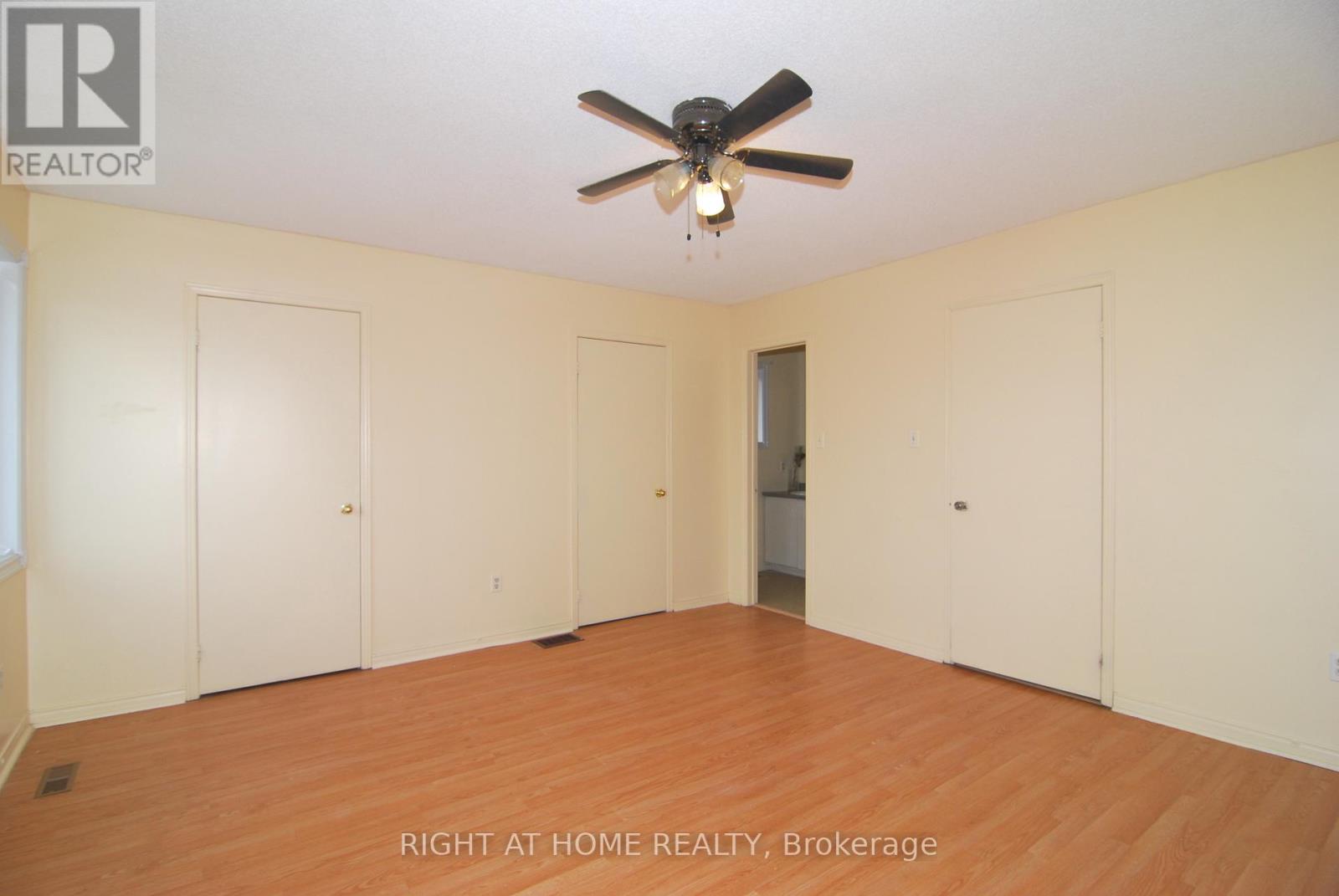 158 Toba Crescent, Brampton, Ontario  L6Z 4R9 - Photo 10 - W12435707