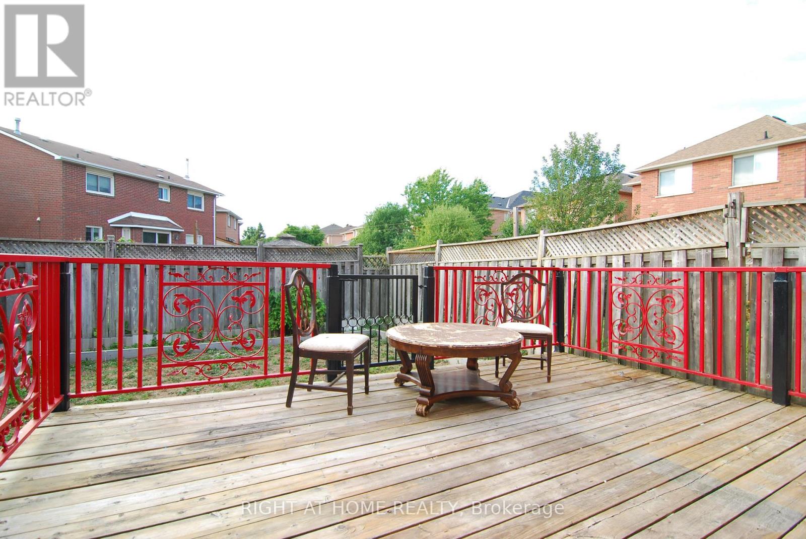 158 Toba Crescent, Brampton, Ontario  L6Z 4R9 - Photo 19 - W12435707
