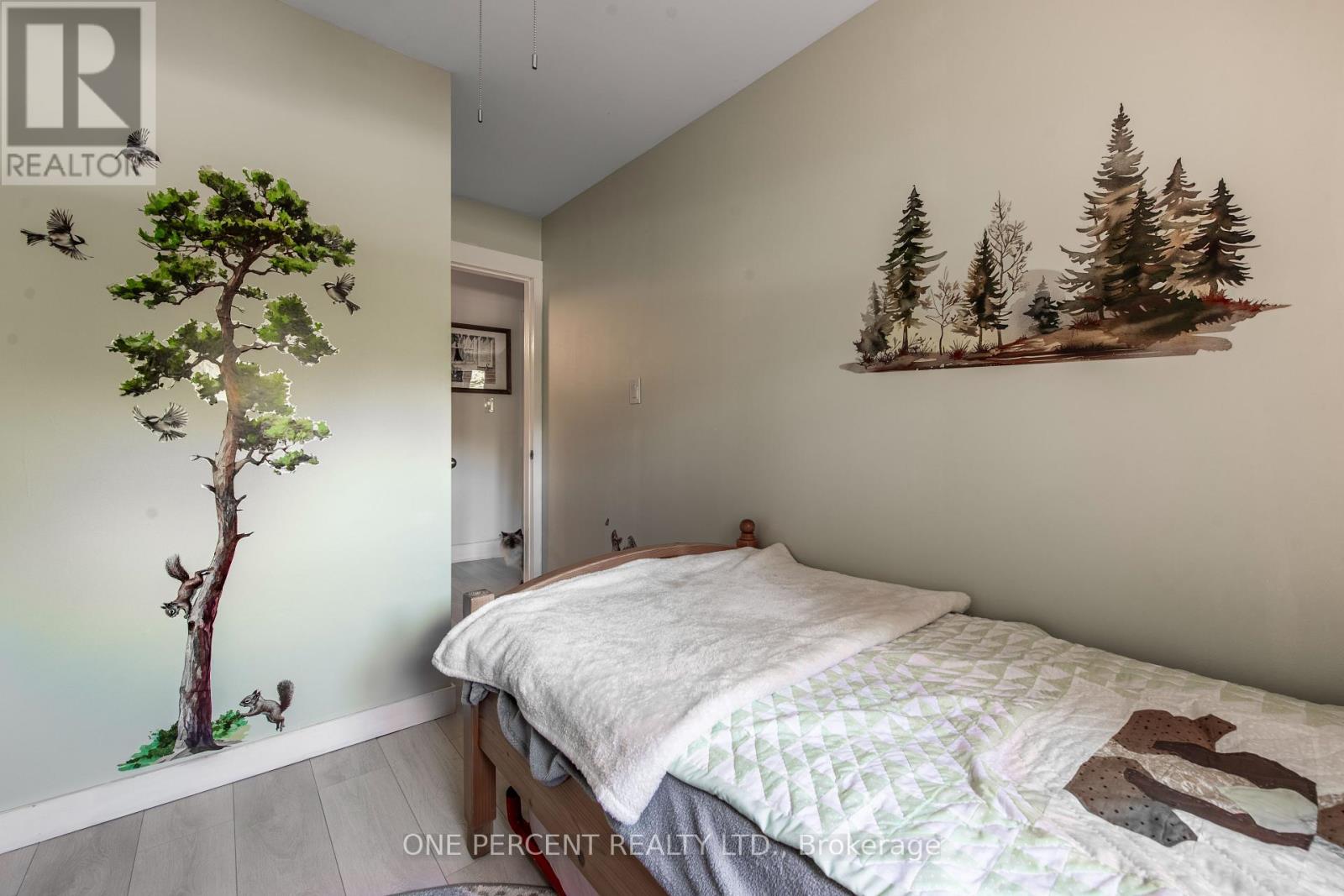 46 Bythia Street, Orangeville, Ontario  L9W 2S3 - Photo 17 - W12435712