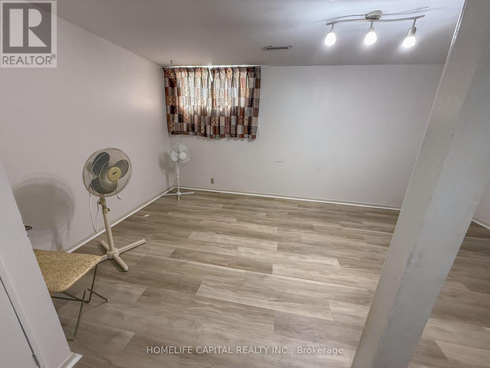 64 - 2570 Southvale Crescent, Ottawa, Ontario  K1B 5B7 - Photo 35 - X12435733