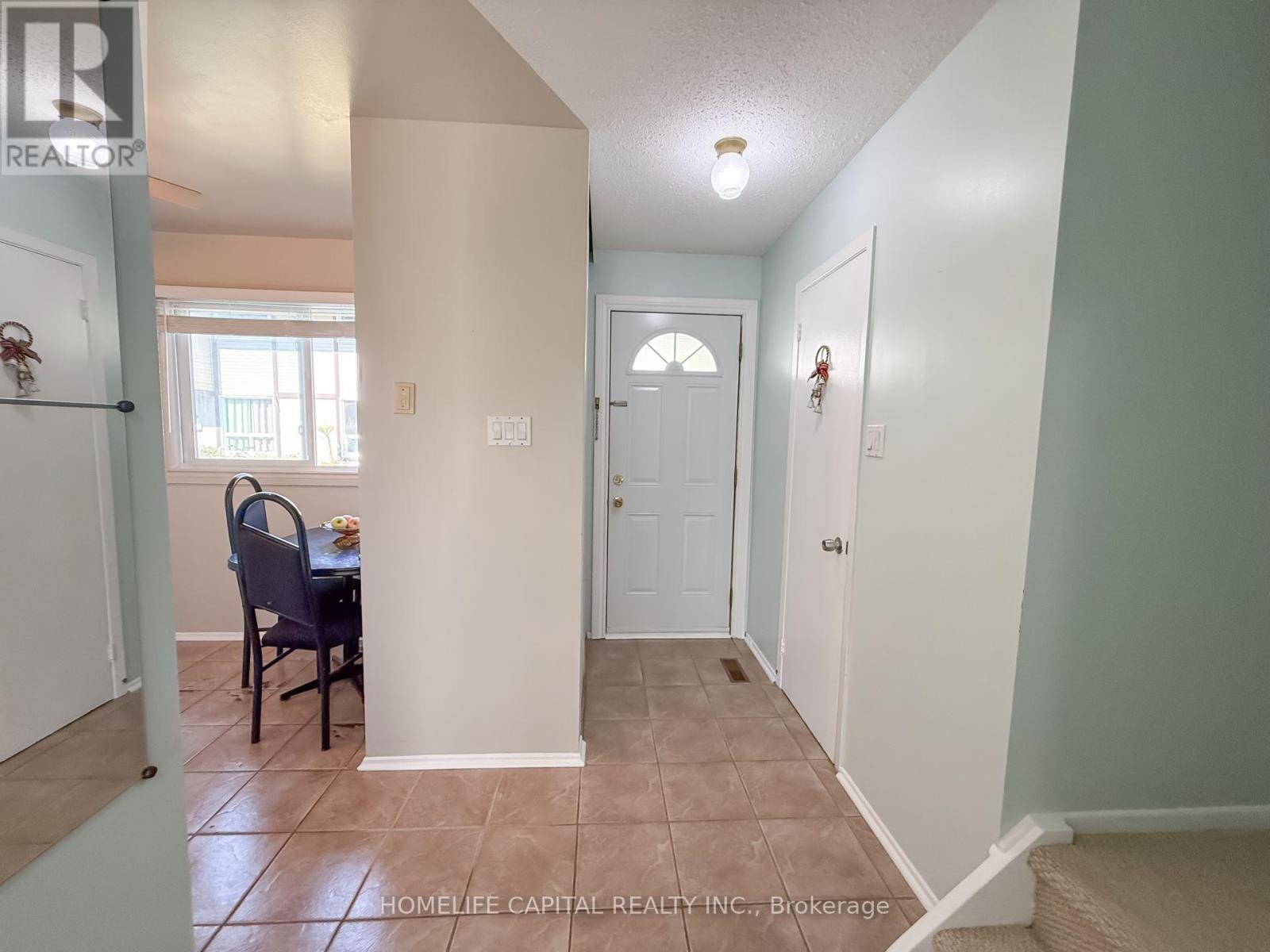 64 - 2570 Southvale Crescent, Ottawa, Ontario  K1B 5B7 - Photo 4 - X12435733
