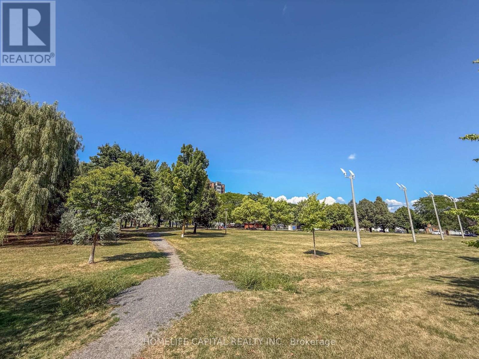 64 - 2570 Southvale Crescent, Ottawa, Ontario  K1B 5B7 - Photo 45 - X12435733