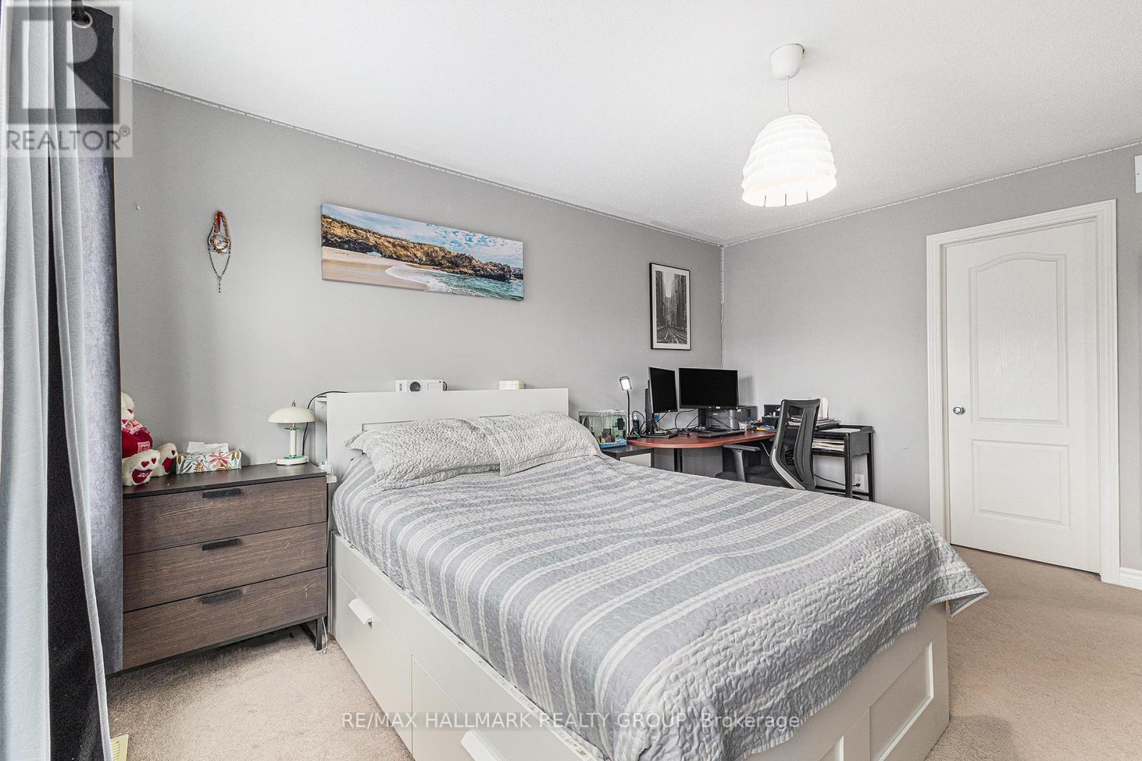 4220 Kelly Farm Drive, Ottawa, Ontario  K1T 0A5 - Photo 16 - X12435738
