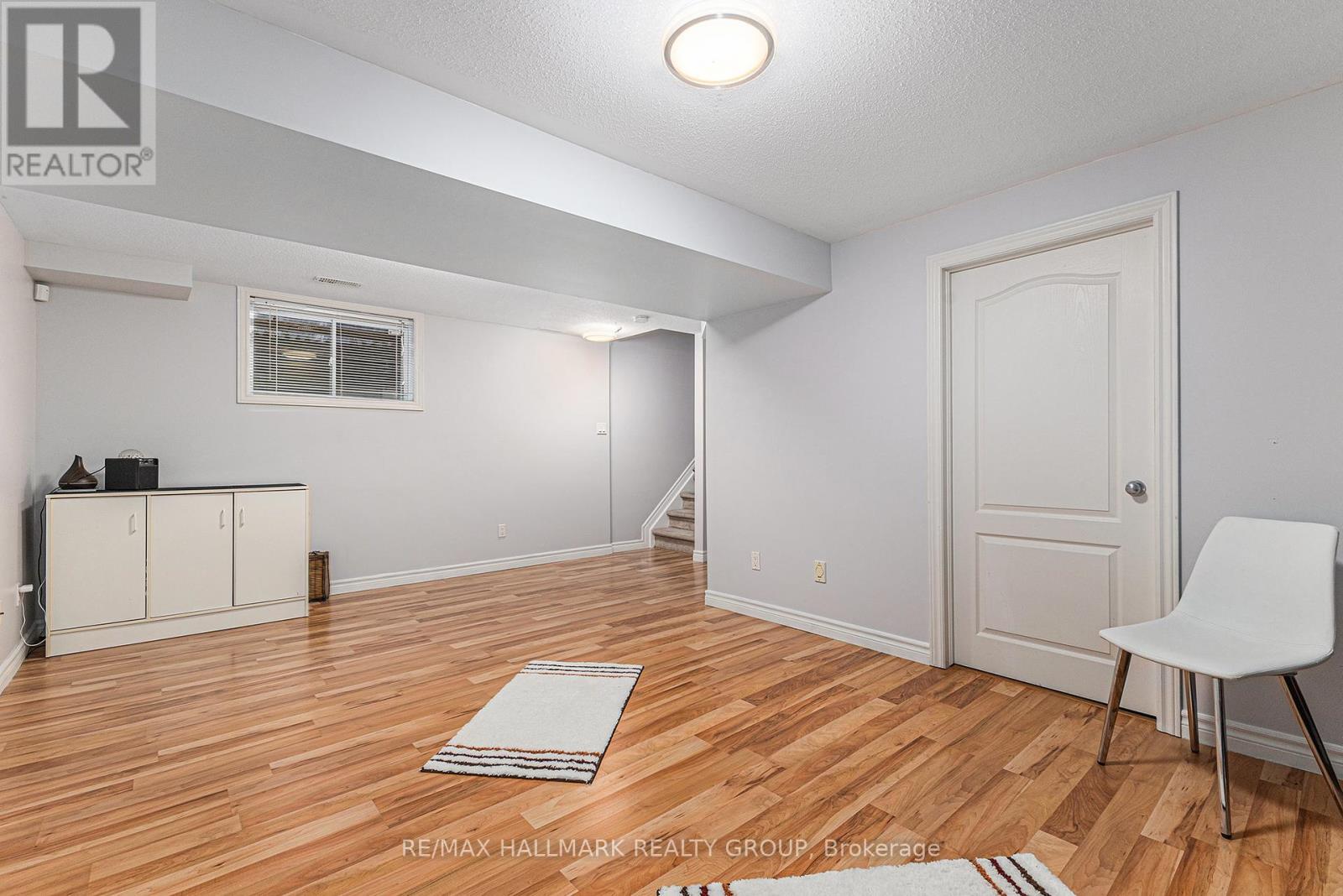 4220 Kelly Farm Drive, Ottawa, Ontario  K1T 0A5 - Photo 24 - X12435738