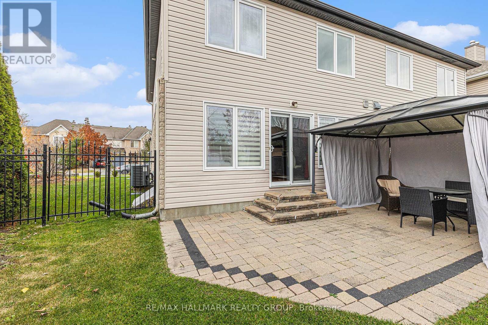 4220 Kelly Farm Drive, Ottawa, Ontario  K1T 0A5 - Photo 25 - X12435738