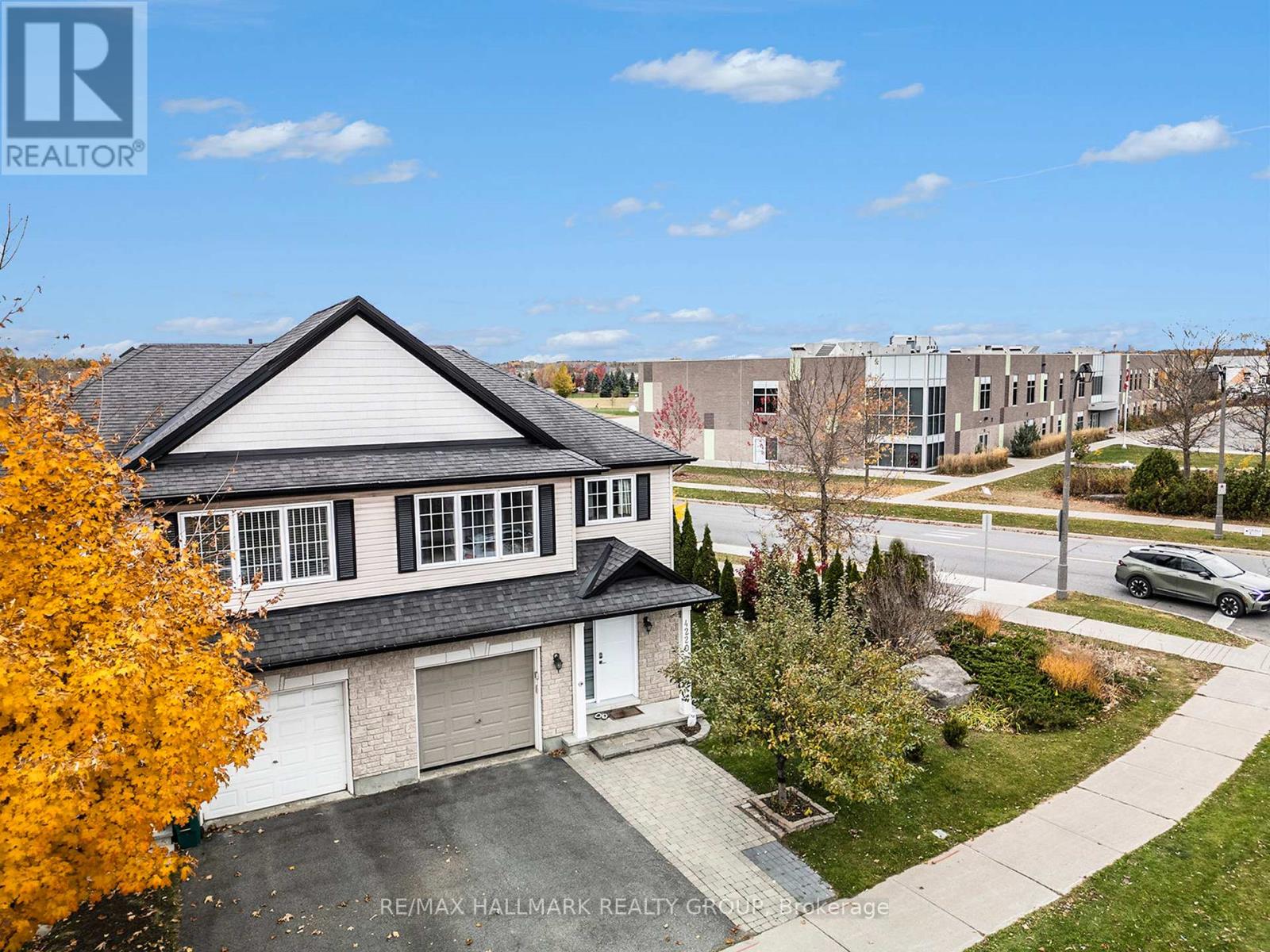 4220 Kelly Farm Drive, Ottawa, Ontario  K1T 0A5 - Photo 29 - X12435738