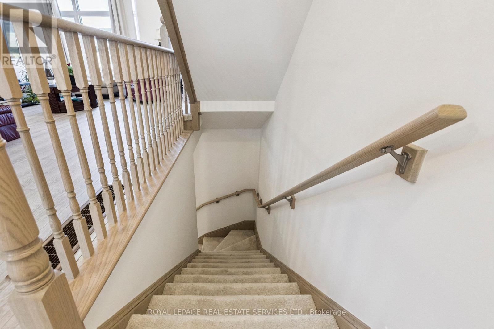 31 - 400 Newman Drive, Cambridge, Ontario  N1S 0E8 - Photo 3 - X12433468