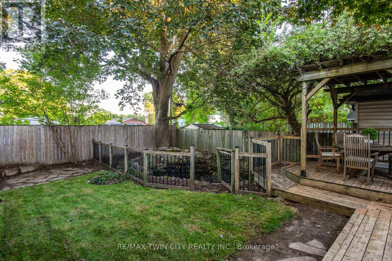 839 Queens Boulevard, Kitchener, Ontario  N2M 1A6 - Photo 3 - X12435718