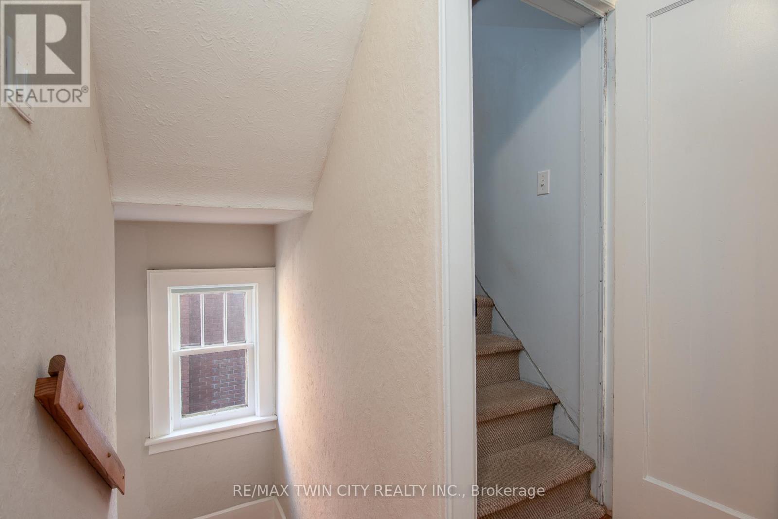 839 Queens Boulevard, Kitchener, Ontario  N2M 1A6 - Photo 38 - X12435718