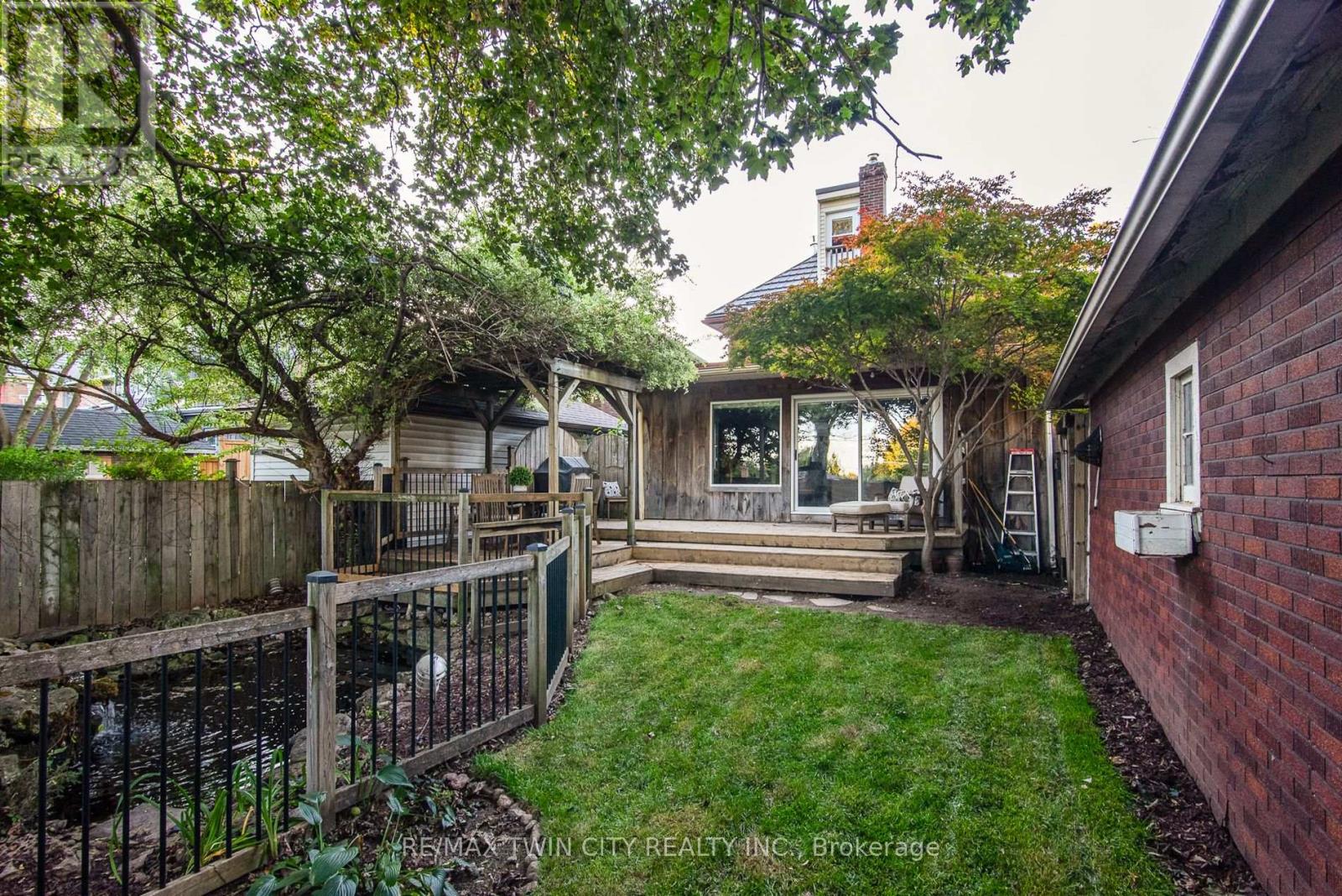 839 Queens Boulevard, Kitchener, Ontario  N2M 1A6 - Photo 4 - X12435718