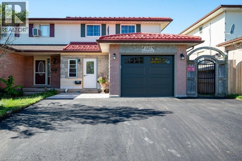 107 DINISON Crescent, Kitchener, Ontario