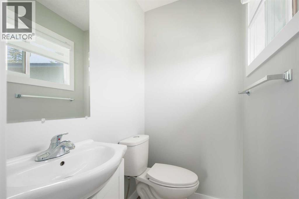 11036 7 Street Sw, Calgary, Alberta  T2W 0G7 - Photo 20 - A2242239