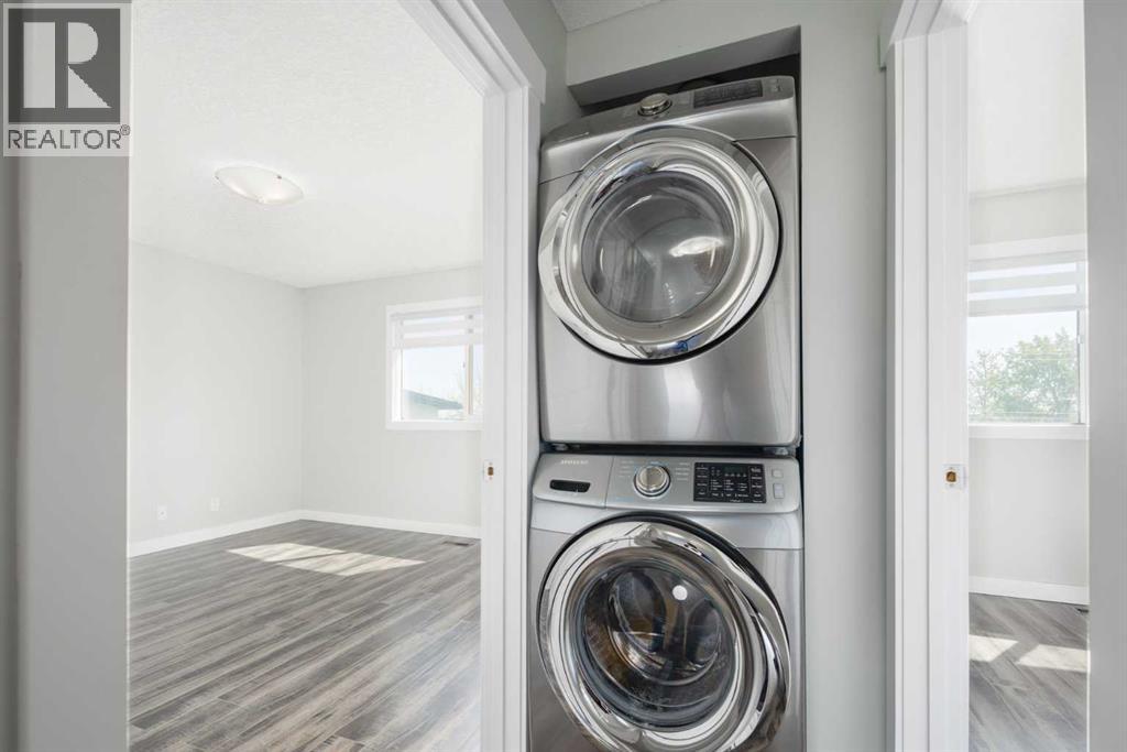 11036 7 Street Sw, Calgary, Alberta  T2W 0G7 - Photo 27 - A2242239