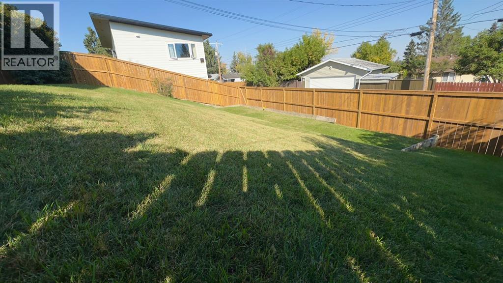 11036 7 Street Sw, Calgary, Alberta  T2W 0G7 - Photo 44 - A2242239