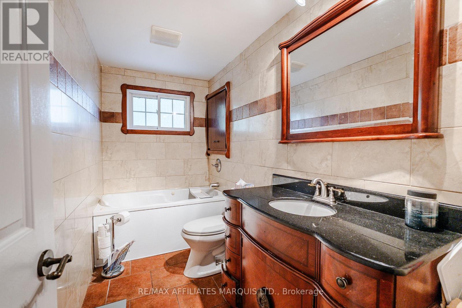 668 Champlain Drive N, Cornwall, Ontario  K6H 6P2 - Photo 23 - X12435731