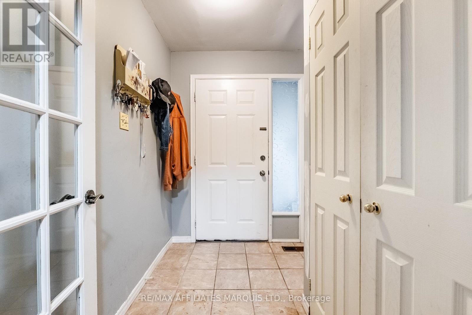 668 Champlain Drive N, Cornwall, Ontario  K6H 6P2 - Photo 4 - X12435731