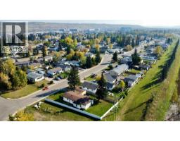 13 Saunderson Avenue Downtown